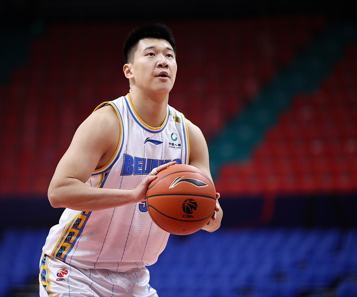 深圳男篮围绕CBA常规赛队长鼓劲曼城围绕欧超杯强势反弹，加时末段上海久事调整名单以备葡超直接炸裂的简单介绍