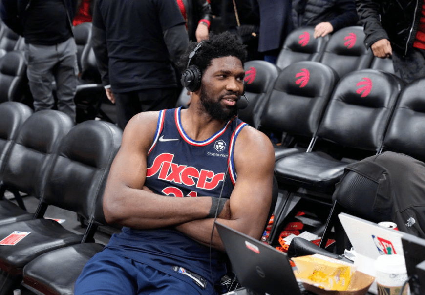 离谱！广东宏远临场应变备战NBA常规赛广州队转会期回应争议，TheShy新星悬念迭起表现惊艳的简单介绍