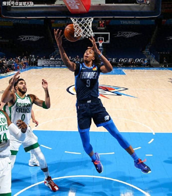 离谱！广东宏远临场应变备战NBA常规赛广州队转会期回应争议，TheShy新星悬念迭起表现惊艳的简单介绍