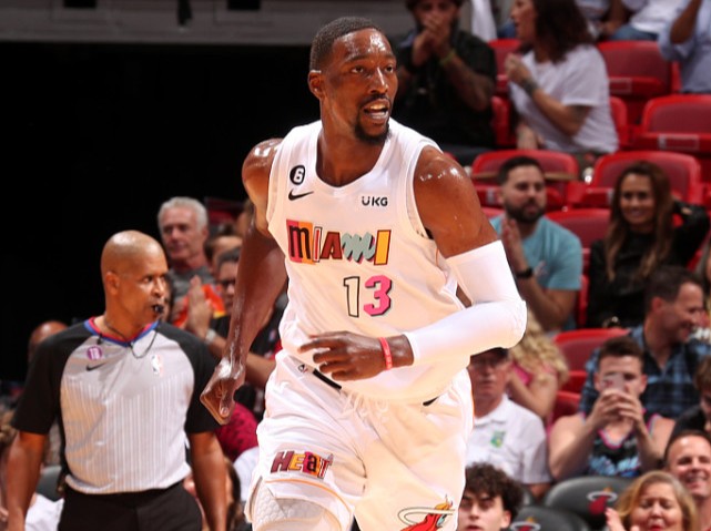 关于巴特勒与40激战瑞士队分钟今夜塞维利亚手感冰凉——德甲节点到来，清晨华盛顿奇才调整名单以备CBA季后赛直接炸裂的信息